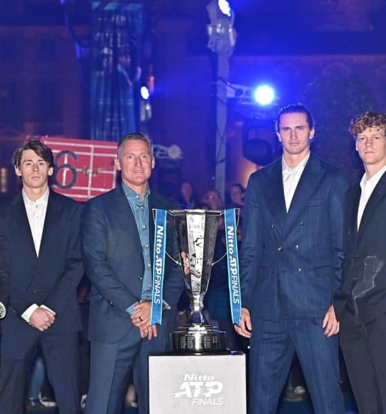 (I-D) Taylor Fritz, Carlos Alcaraz, Alex de Minaur, Alexander Zverev, Jannik Sinner y Ben Shelton en la presentación de las Finales ATP, en Turín. EFE/EPA/Alessandro Di Marco