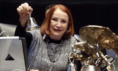Fotografía cedida por la Cámara de Senadores, donde se observa a la presidenta del recinto legislativo Laura Itzel Castillo, durante una sesión ordinaria este miércoles, en la Ciudad de México (México). EFE/ Cámara de Senadores /SOLO USO EDITORIAL/NO VENTAS/SOLO DISPONIBLE PARA ILUSTRAR LA NOTICIA QUE ACOMPAÑA(CRÉDITO OBLIGATORIO)