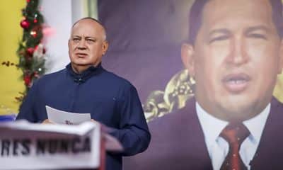 Fotografía cedida por Prensa del Ministerio de Interior, Justicia y Paz, donde se observa al ministro Diosdado Cabello hablando en su programa de televisión "Con el Mazo Dando" en Caracas (Venezuela). EFE/ Ministerio De Interior, Justicia y Paz