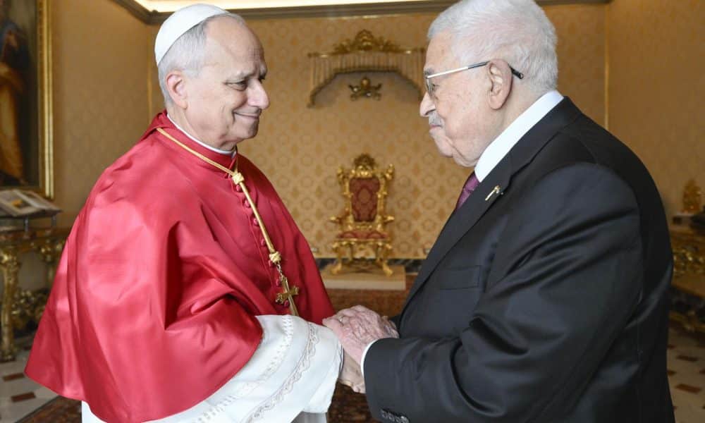 El papa León XIV se reúne con el presidente de la Autoridad Palestina, Mahmud Abás, este jueves en el Vaticano. EFE/ Simone Risoluti/ Dicasterio Para La Comunicación Del Vaticano SOLO USO EDITORIAL/SOLO DISPONIBLE PARA ILUSTRAR LA NOTICIA QUE ACOMPAÑA (CRÉDITO OBLIGATORIO)