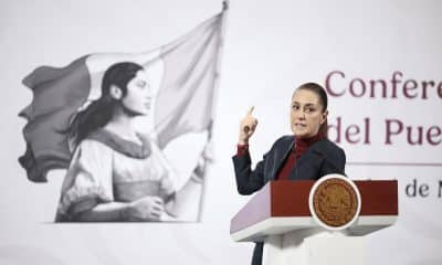 La presidenta de México, Claudia Sheinabum, habla durante una rueda de prensa este viernes en Palacio Nacional de la Ciudad de México (México). EFE/José Méndez