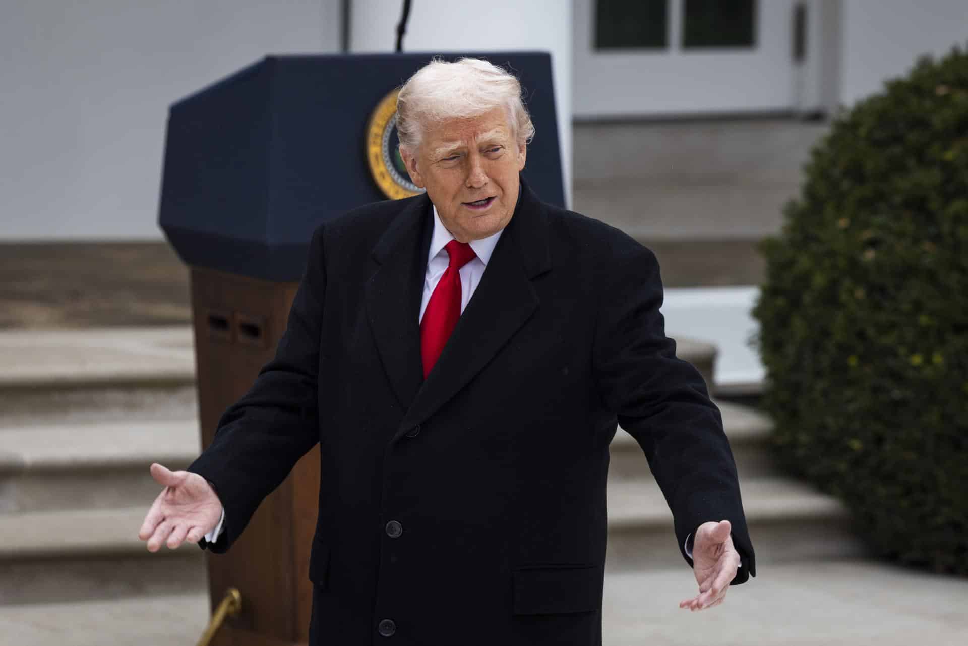 EFE/EPA/JIM LO SCALZO / POOL