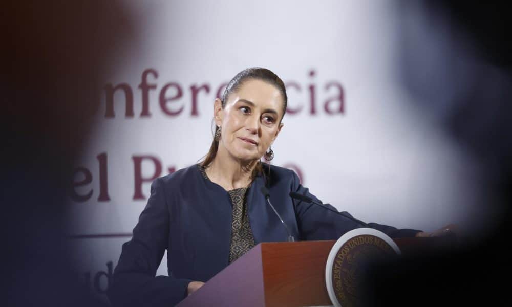 La presidenta de México Claudia Sheibaum, participa este jueves durante una rueda de prensa en Palacio Nacional de la Ciudad de México (México). EFE/Sáshenka Gutiérrez