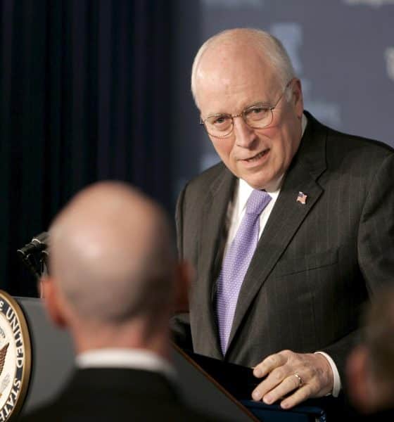 Fotografía de archivo del 23 de enero de 2008 del vicepresidente de Estados Unidos, Dick Cheney, hablando en Washington (Estados Unidos). EFE/ Matthew Cavanaugh