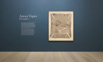 Fotografía cedida por la Galería Pace de Nueva York de la obra 'Quatre cantons i xifres' (1978) del pintor y escultor español Antoni Tàpies durante la exposición 'On paper' este viernes, en Nueva York (Estados Unidos). EFE/Jonathan Nesteruk/Galería Pace de Nueva York