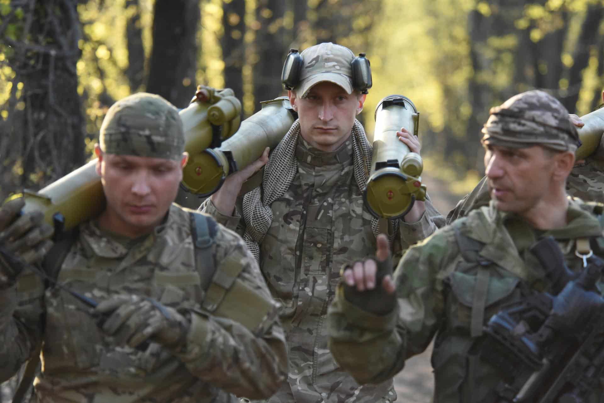 Soldados ucranianos en Lugansk en una imagen de archivo. EFE/ Markiian Lyseiko