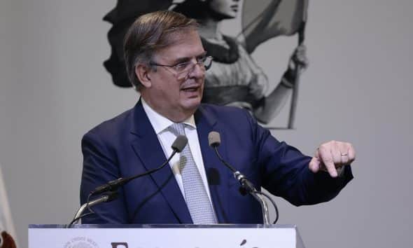 El secretario de Economía, Marcelo Ebrard, habla en una conferencia de prensa en Ciudad de México (México). Imagen de archivo. EFE/ José Méndez