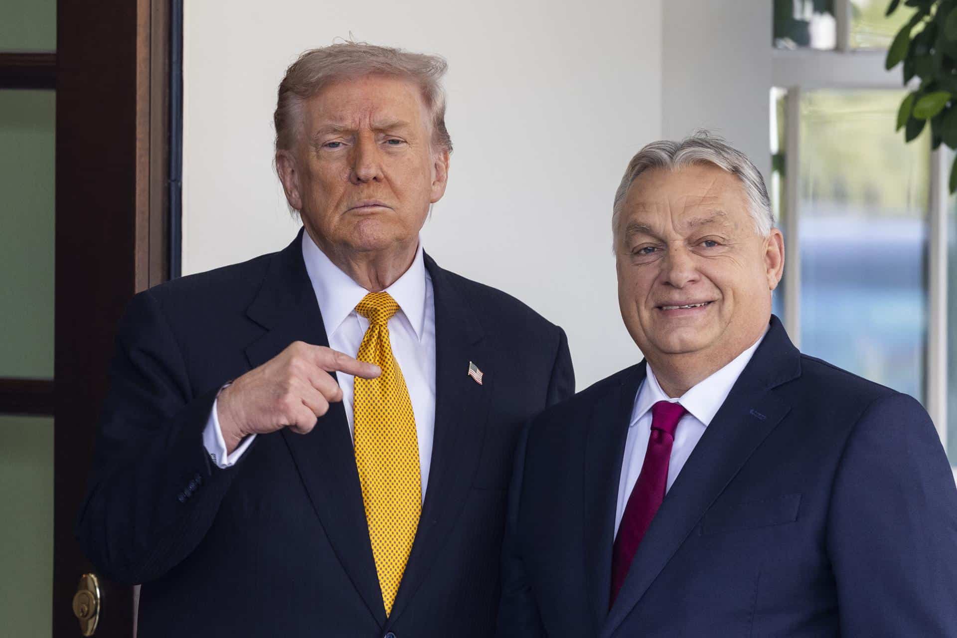 El presidente de Estados Unidos, Donald Trump, junto al primer ministro de Hungría, Viktor Orbán. EFE/Jim Lo Scalzo