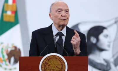 El fiscal general de México, Alejandro Gertz Manero, participa en una rueda de prensa en Palacio Nacional, en Ciudad de México (México). Imagen de archivo. EFE/Mario Guzmán