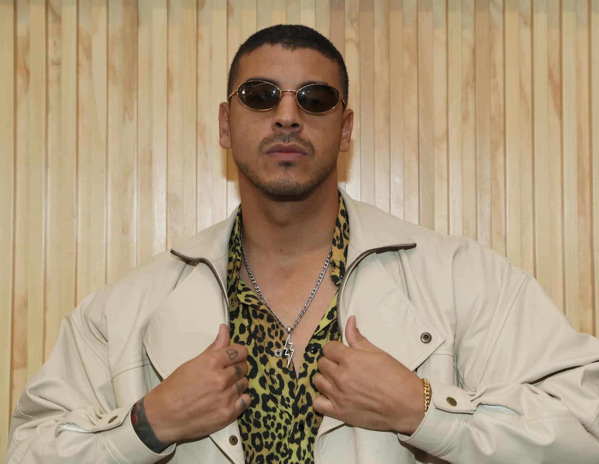 El cantante colombiano Manuel Medrano, posa durante una entrevista con EFE este martes, en el Palacio de los Deportes de la Ciudad de México (México). EFE/ Mario Guzmán