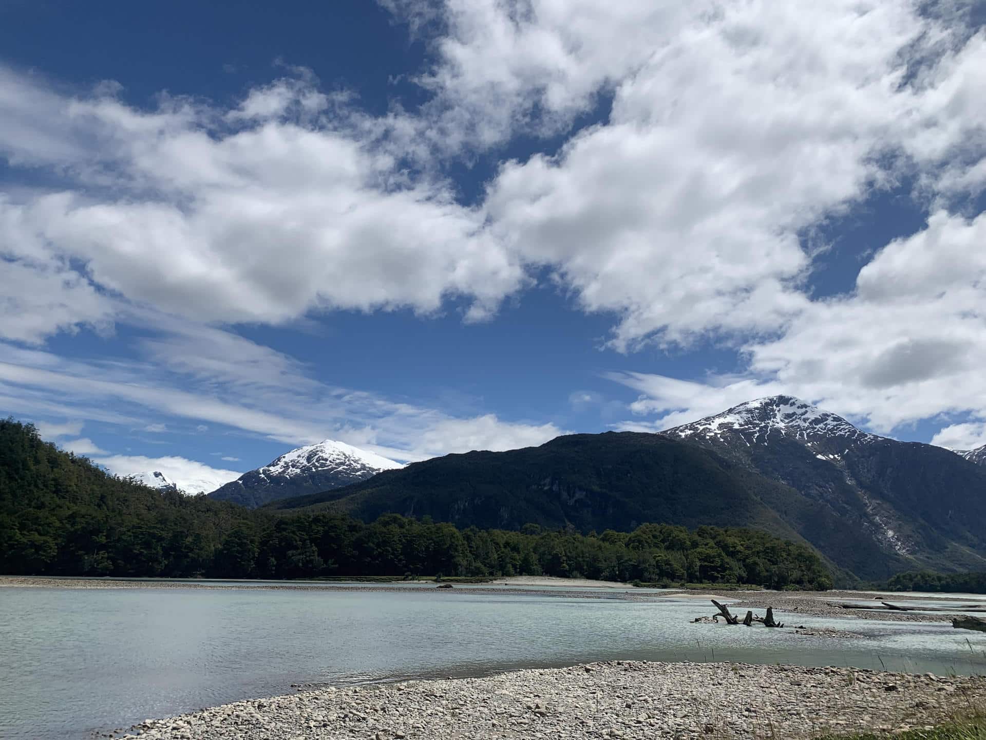 Fotografía del 21 de diciembre 2024 de la desembocadura del río Baker, en la región de Aysén (Chile). EFE/ Javier Martín/Archivo
