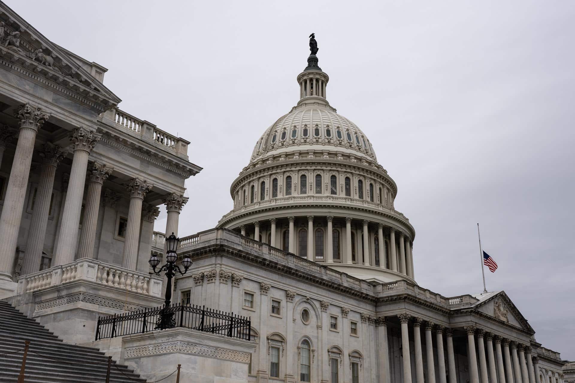 EFE/EPA/LUKE JOHNSON