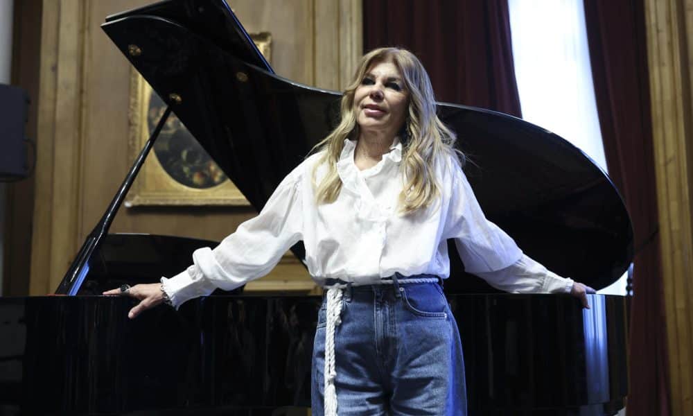 La cantante hispanobritánica Jeanette, entrevistada por EFE en Madrid. EFE/ Kiko Huesca