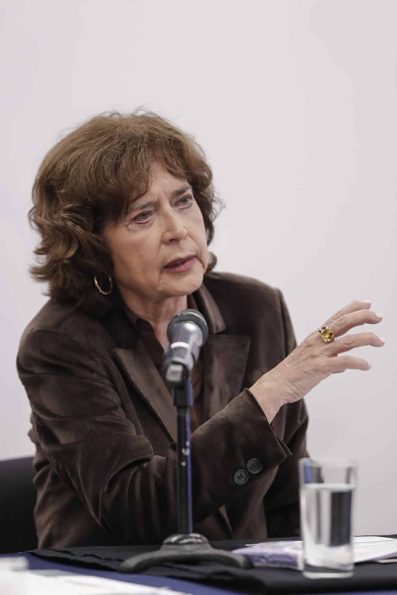 La secretaria de Ciencias, Humanidades, Tecnología e Innovación, Rosaura Ruiz Gutiérrez, participa en una rueda de prensa este martes, en Ciudad de México (México). EFE/ Isaac Esquivel