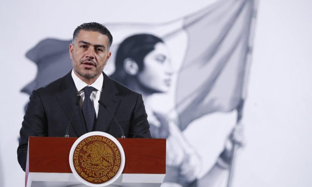 El secretario de Seguridad y Protección Ciudadana, Omar García Harfuch, habla durante una rueda de prensa de la presidenta de México, Claudia Sheinbaum, ePalacio Nacional de la Ciudad de México (México). Imagen de archivo. EFE/Mario Guzmán