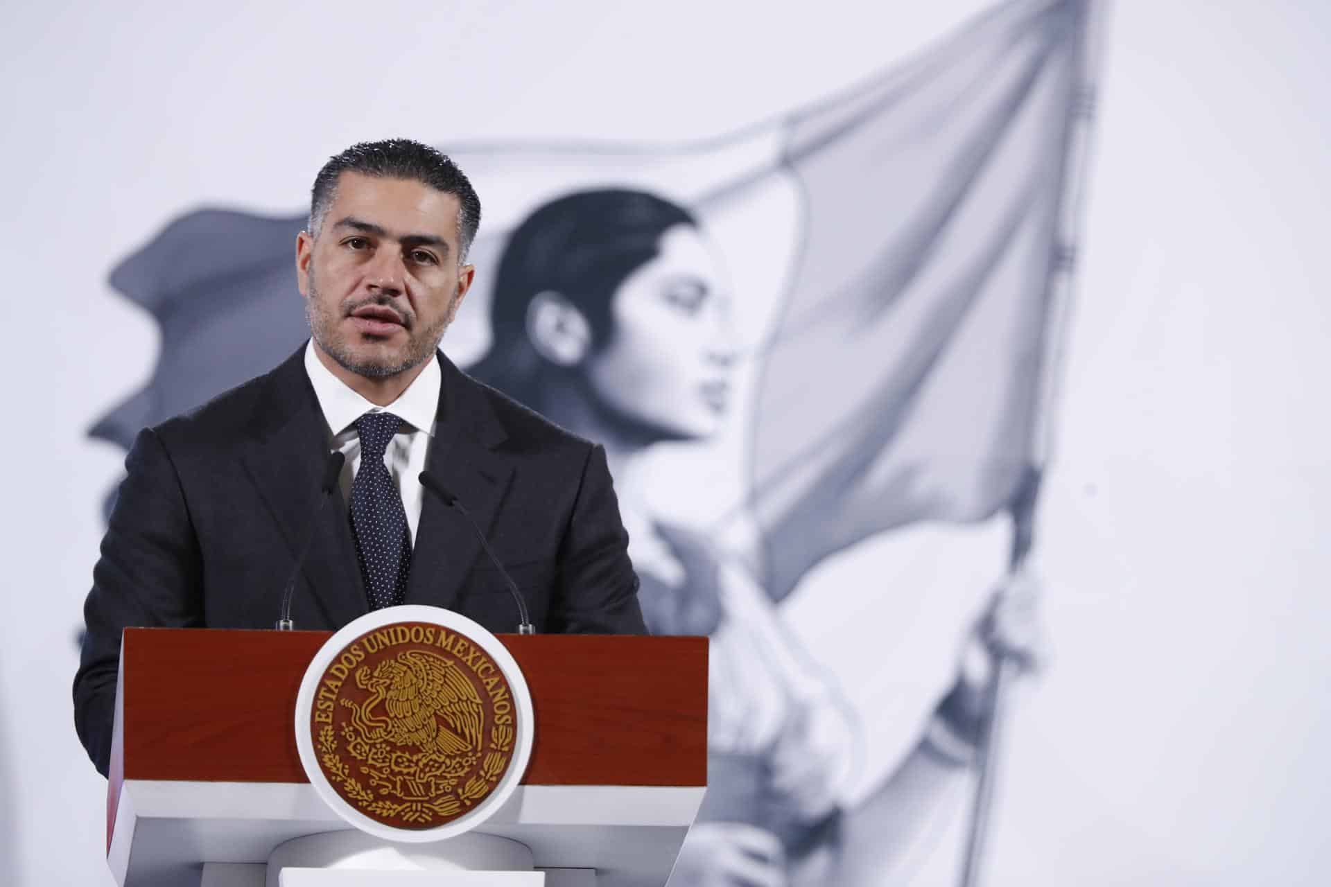 El secretario de Seguridad y Protección Ciudadana, Omar García Harfuch, habla durante una rueda de prensa de la presidenta de México, Claudia Sheinbaum, ePalacio Nacional de la Ciudad de México (México). Imagen de archivo. EFE/Mario Guzmán