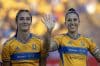 Diana Ordóñez (i) y Jennifer Hermoso de Tigres posan durante un partido de las semifinales del torneo Apertura 2025 de la Liga MX Femenil entre Tigres y Cruz Azul en el estadio Universitario, en San Nicolás de los Garza (México). EFE/ Antonio Ojeda