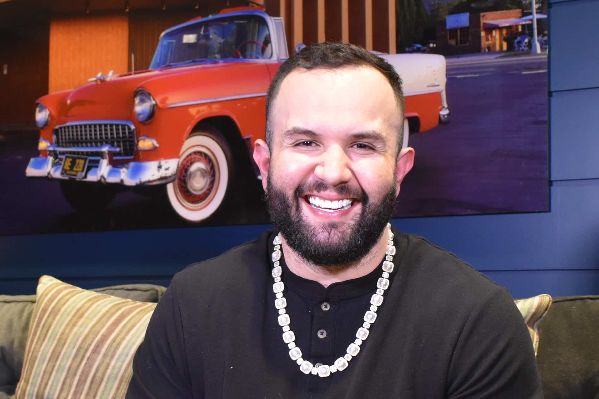 El cantante mexicano Carín León posa durante una entrevista con EFE en Los Ángeles (EEUU). Imagen de archivo. EFE/ Monica Rubalcava