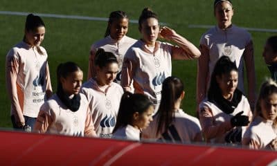 Las jugadoras de la selección femenina de fútbol durante el entrenamiento llevado a cabo este jueves en la Ciudad Deportiva de Las Rozas para preparar el partido de ida de Liga de Naciones que mañana disputarán ante Alemania en el Fritz-Walter-Stadion de Kaiserslautern. EFE/ Rodrigo Jimenez