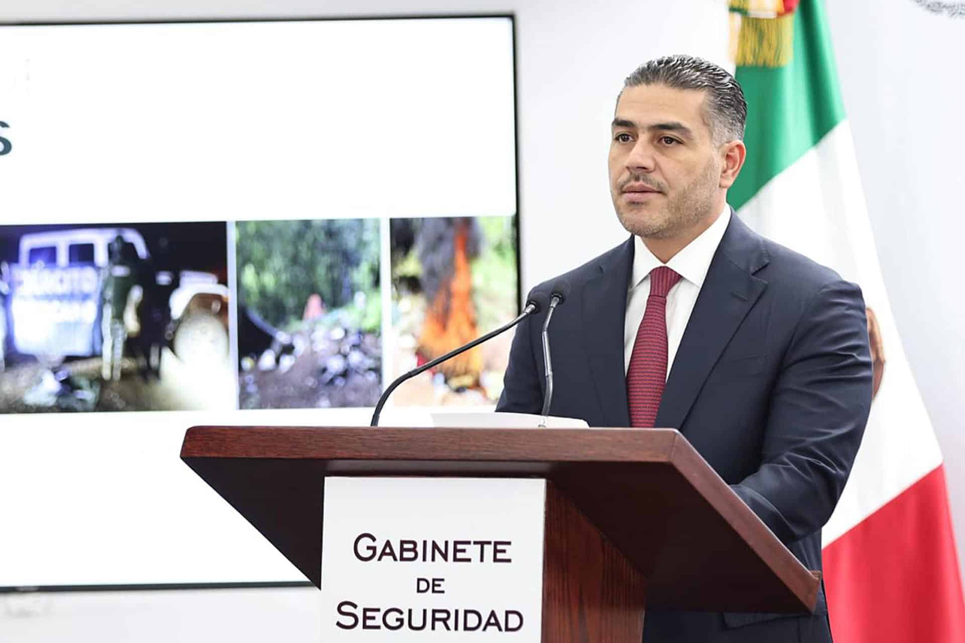 Fotografía cedida por la Secretaría de Seguridad y Protección Ciudadana (SSPC), de su secretario Omar García Harfuch, hablando en una rueda de prensa este domingo, en la Ciudad de México (México). EFE/ Secretaría de Seguridad y Protección Ciudadana/ SOLO USO EDITORIAL/NO VENTAS/SOLO DISPONIBLE PARA ILUSTRAR LA NOTICIA QUE ACOMPAÑA(CRÉDITO OBLIGATORIO)