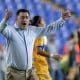 Pedro Martinez Losa entrenador de Tigres femenil reacciona en una jugada en el Estadio Universitario, en Monterrey (México). Fotografía de archivo. EFE/Miguel Sierra