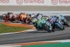 Los pilotos en la categoría de Moto 3 circulan liderados por Adrián Fernández durante la carrera del Gran Premio de la Comunitat Valencia de MotoGP que se disputa en el Circuito Ricardo Tormo. EFE/Manuel Bruque