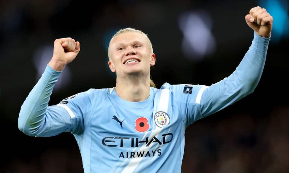 El jugador noruego Erling Haaland celebra un gol durante el partido de la Premier League que han jugado Manchester City y AFC Bournemouth, en Manchester, Reino Unido. EFE/EPA/ADAM VAUGHAN
