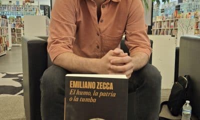 El cronista uruguayo Emiliano Zecca posa durante una entrevista con EFE este sábado, en la Ciudad de México (México). EFE/ Gustavo Borges