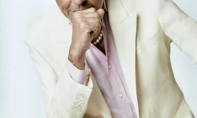 Fotografía cedida por Fenix Entertainment donde aparece el cantautor venezolano-argentino Ricardo Montaner quien anunció este lunes su vuelta a los escenarios con la gira 'El último regreso World Tour 2026', que comenzará el 21 de febrero en Buenos Aires y recorrerá más de veinte ciudades de América y Europa. EFE/Fenix Entertainment /SOLO USO EDITORIAL /NO VENTAS /SOLO DISPONIBLE PARA ILUSTRAR LA NOTICIA QUE ACOMPAÑA /CRÉDITO OBLIGATORIO