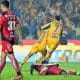 Ozziel Herrera (i) y Angel Correa de Tigres celebran la goleada por 5-0 sobre Tijuana que les ha clasificado este sábado en el estadio Universitario de San Nicolás de Los Garza a las semifinales del Torneo Apertura mexicano. EFE/ Miguel Sierra
