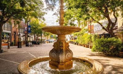 Fotografía cedida por Travel Santa Ana sin fecha específica de toma que muestra una calle en Santa Ana (EE.UU.). EFE/ Travel Santa Ana