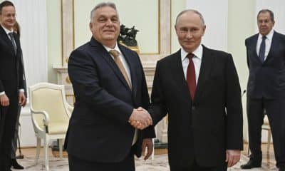 Los presidentes de Rusia, Vladimir Putin, y de Hungría, Viktor Orban. EFE/EPA/ALEXANDER NEMENOV / POOL