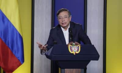 Fotografía de archivo del presidente de Colombia, Gustavo Petro, durante una rueda de prensa, en Bogotá (Colombia). EFE/Carlos Ortega
