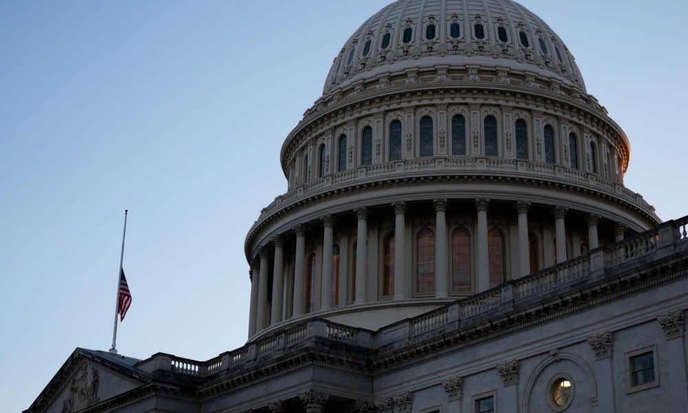 Fotografía del Capitolio de Estados Unidos. EFE/Aaron Schwartz