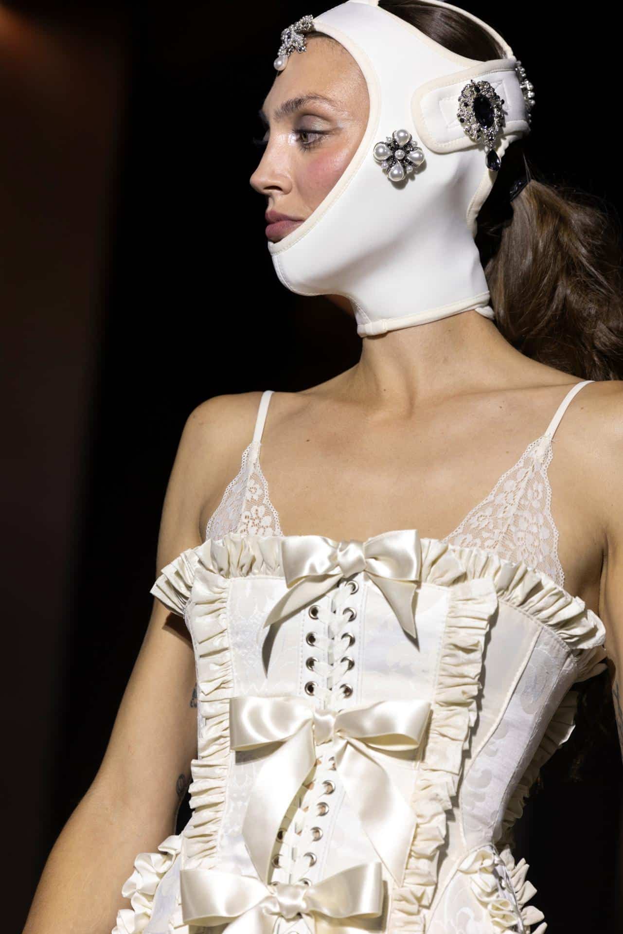 Imagen de archivo de un desfile del diseñador Dominnico durante la 080 Barcelona Fashion del pasado mes de octubre. EFE/Marta Pérez