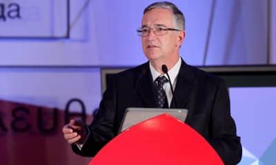 Fotografía de archivo del magnate mexicano Ricardo Salinas Pliego, durante un acto protocolario en la Ciudad de México. EFE/ José Méndez
