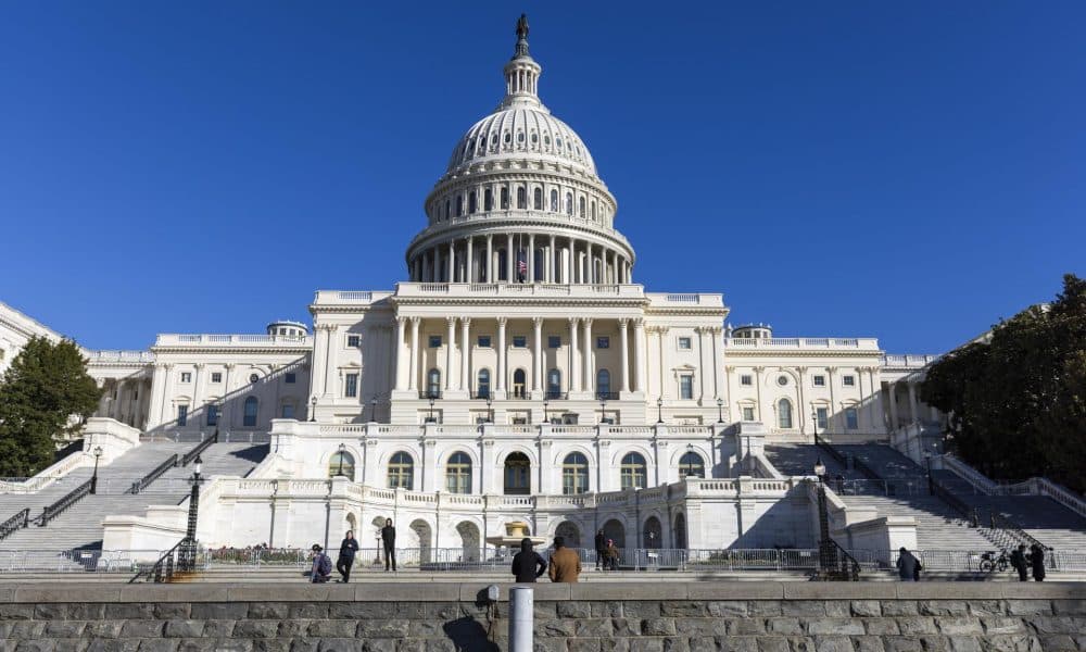 EFE/EPA/JIM LO SCALZO