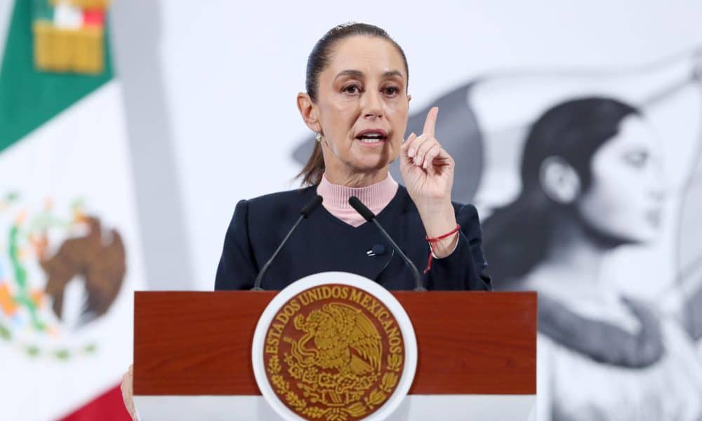 La presidenta de México, Claudia Sheinbaum, habla durante una rueda de prensa en Palacio Nacional de la Ciudad de México (México). Imagen de archivo. EFE/Mario Guzmán
