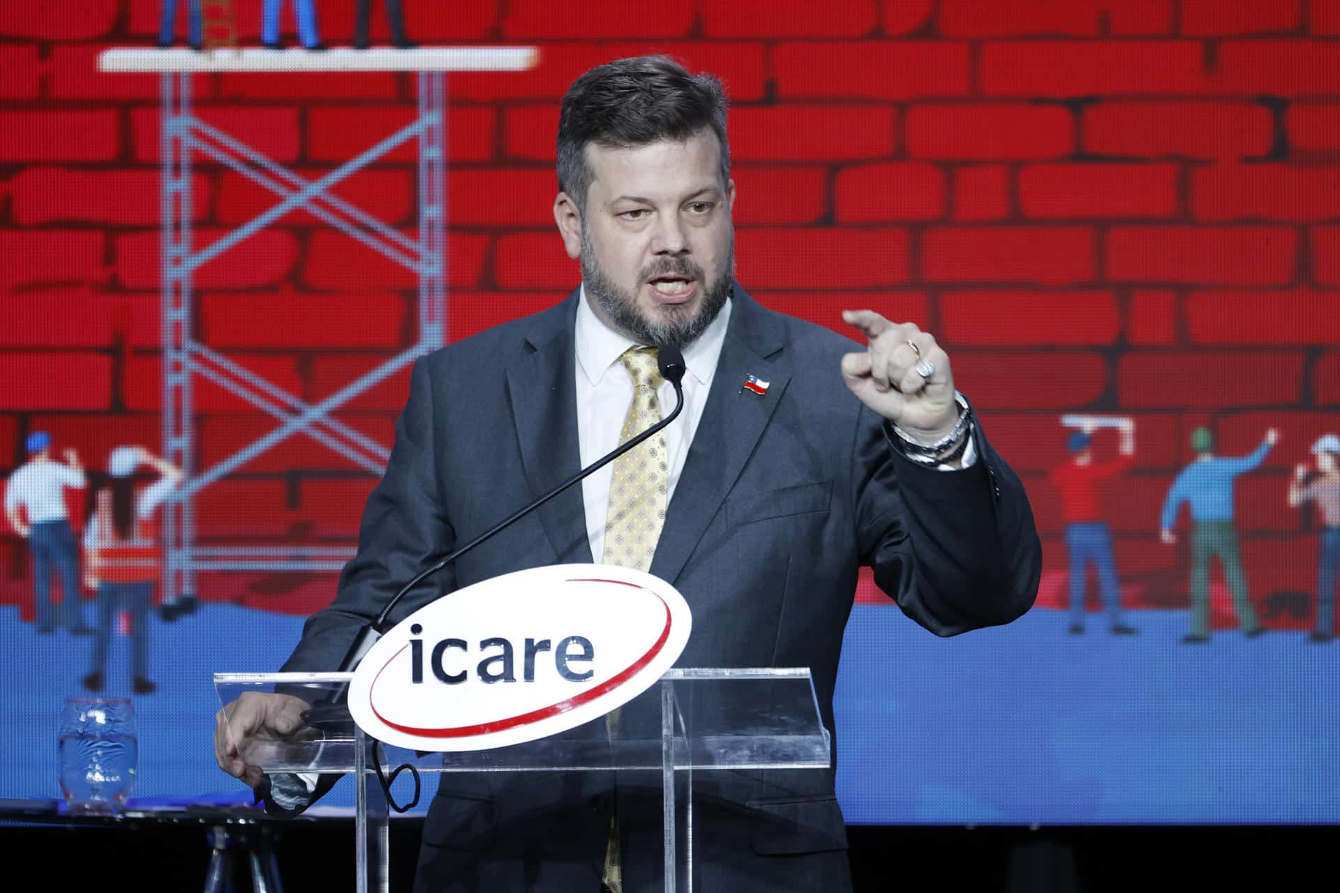 Fotografía de archivo del candidato a la presidencia de Chile, Johannes Kaiser del Partido Nacional Libertario, en Santiago (Chile). EFE/ Elvis González