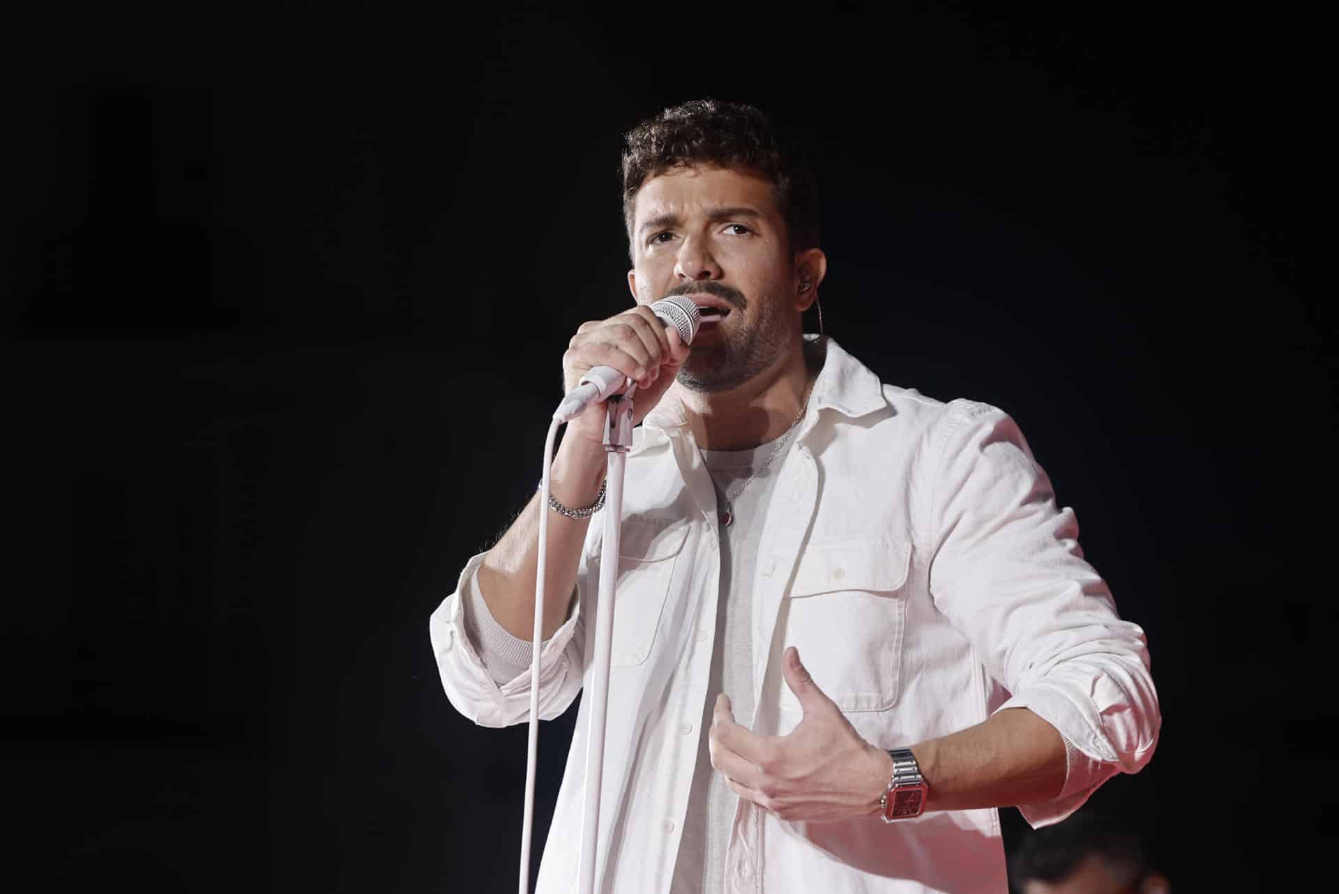 Imagen de archivo del músico y cantante Pablo Alborán durante el concierto en Madrid presentando su último trabajo ´Km 0´. EFE / Sergio Pérez.