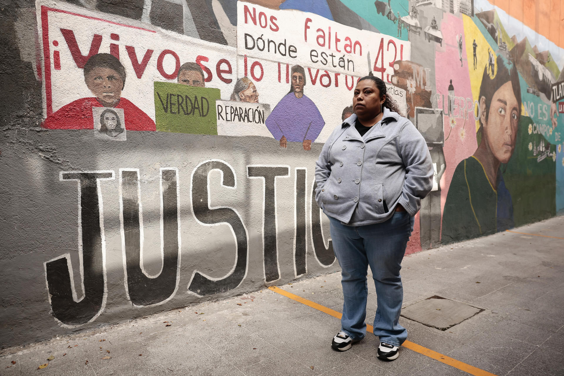 Nora Isabel Lam Gallegos, viuda de Guillermo Arévalo, asesinado por agentes de la Patrulla Fronteriza de Estados Unidos, posa durante una entrevista con EFE este jueves, en Ciudad de México (México). EFE/José Méndez