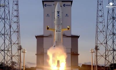 Despega el cohete Ariane 6 con el satélite de observación terrestre Sentinel 1-D. Imagen de la cuenta de X de la Agencia Espacial Europea.