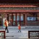 BEIJING (China), 27/11/2025.- A family plays in a courtyard in Beijing, China, 27 November 2025. EFE/EPA/JESSICA LEE