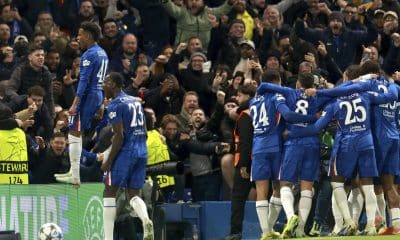 Los jugadores del Chelsea celebra el 1-0 durante el partido de la UEFA Champions League que han jugado Chelsea y Barcelona en Londres, Reino Unido. EFE/EPA/NEIL HALL