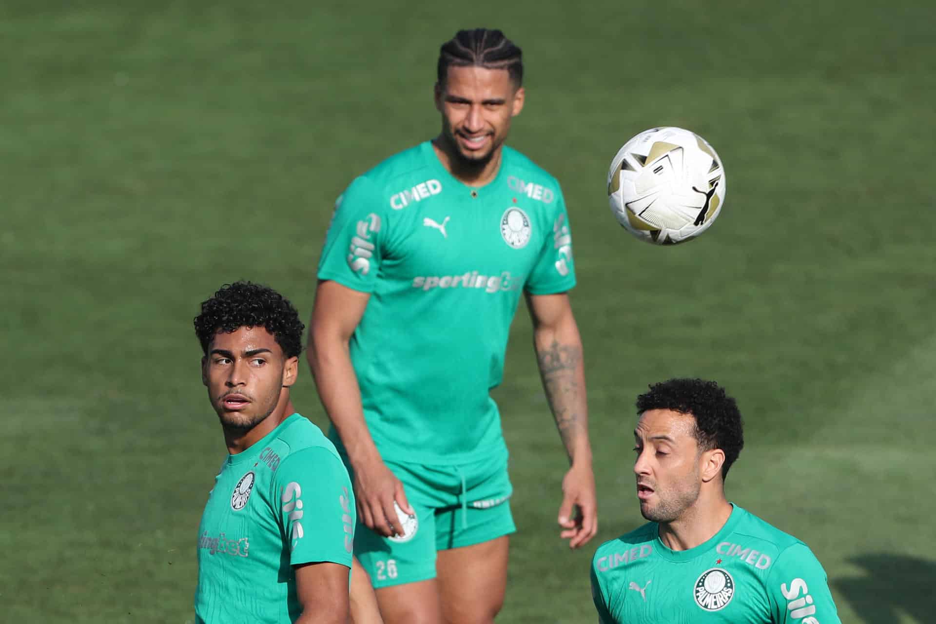 Jugadores del club Palmeiras cumplireron este viernes el último entrenamiento de cara a la final de la Copa Libertadores, el sábado contra Flamengo en Lima. EFE/ Paolo Aguilar