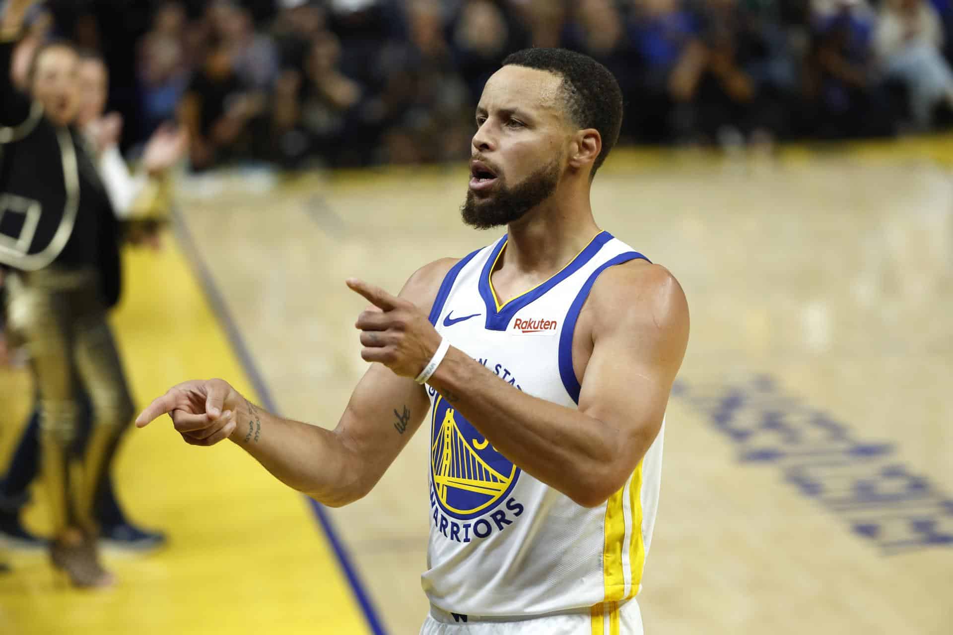 Stephen Curry durante un partido con los Golden State Warriors el pasado 23 de octubre. EFE/EPA/JOHN G. MABANGLO SHUTTERSTOCK OUT