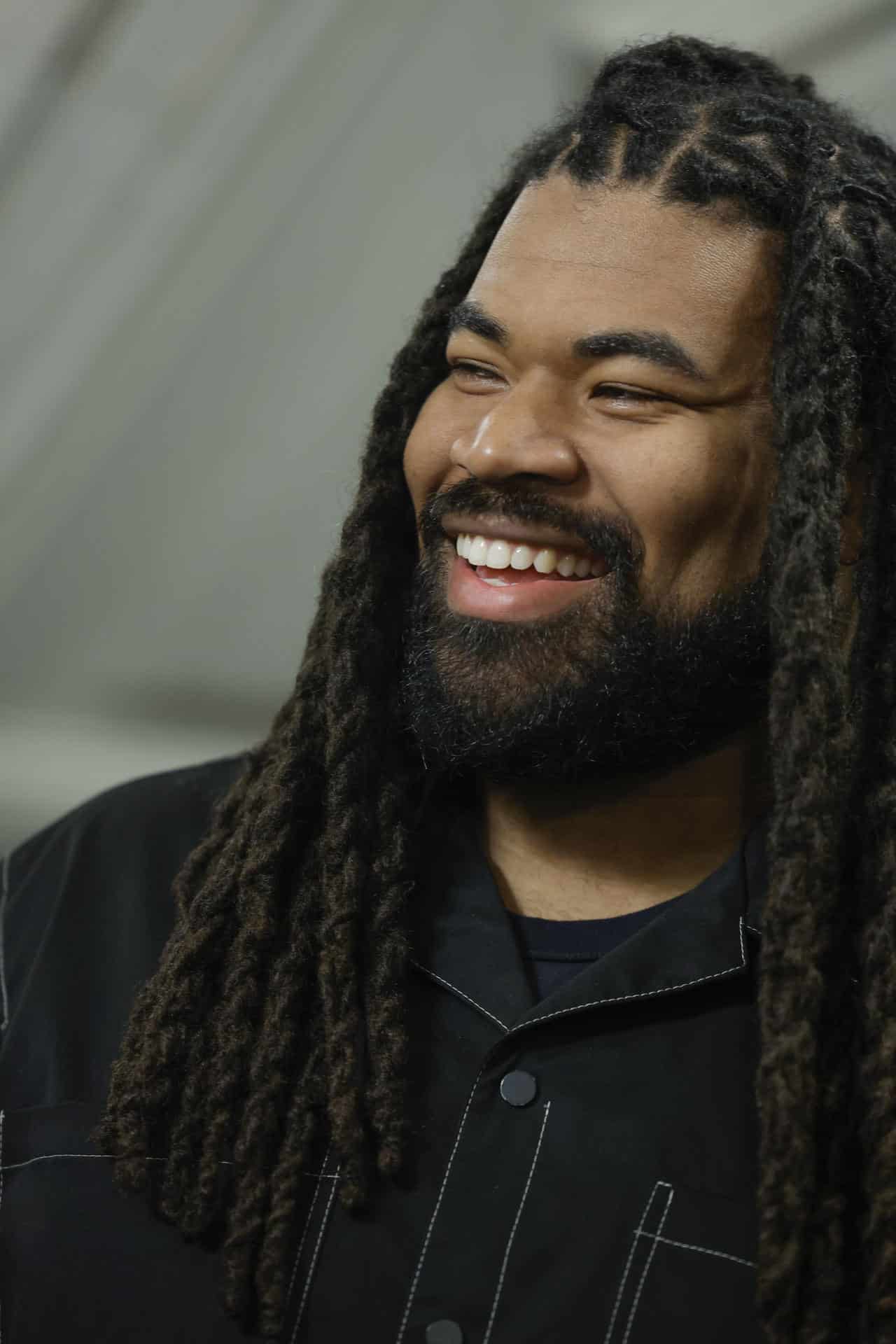 Sheldon Day, jugador del equipo de la NFL los Washington Commandeers, durante una entrevista con EFE en Madrid. EFE/Zipi