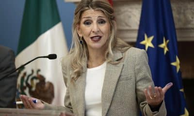 La vicepresidenta del Gobierno de España y ministra de Trabajo, Yolanda Díaz, habla durante una rueda de prensa este viernes, en Ciudad de México (México). EFE/José Méndez