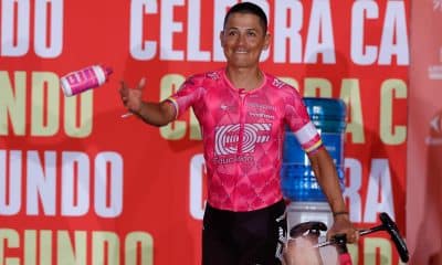 Fotografía tomada al colombiano Esteban Chaves el 21 de agosto pasado, durante la presentación en Turín de la Vuelta Ciclista a España. EFE/ Javier Lizón