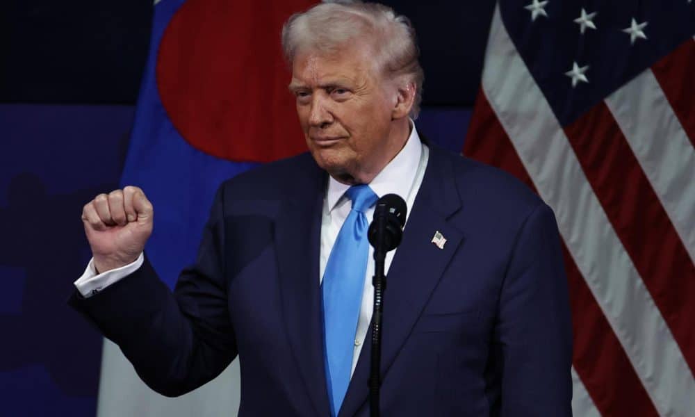 Foto de archivo del presidente Donald Trump. EFE//ANDRES MARTINEZ CASARES